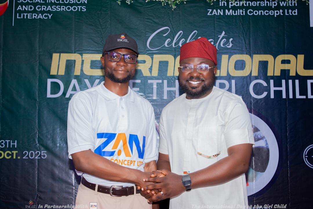ISGIL collaboration presentation and handshake moment with ZAN Multi Concept